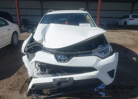 2016 Toyota Rav4 Le z USA, uszkodzony, nr VIN JTMBFREV9GJ095047
